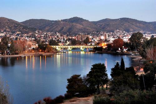 Villa Carlos Paz Apartment | La Casita de la Villa