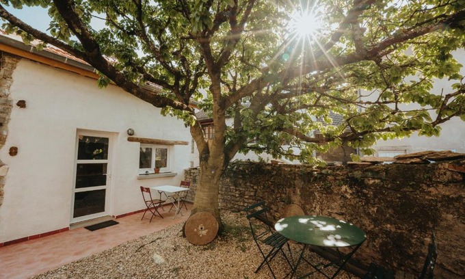Cheilly-les-Maranges House | La Casita