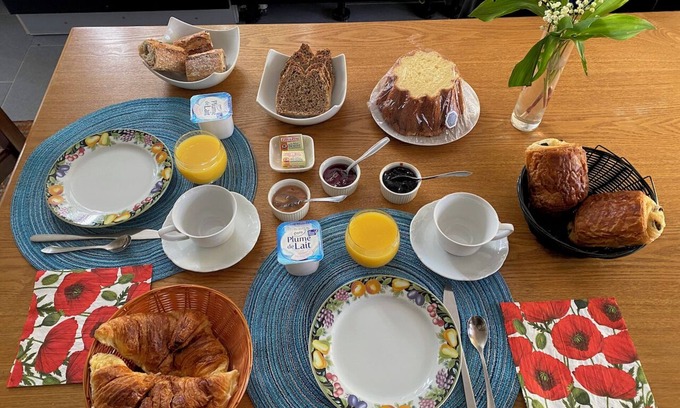 Ponts-et-Marais Bed & Breakfast | La Chambre Claire