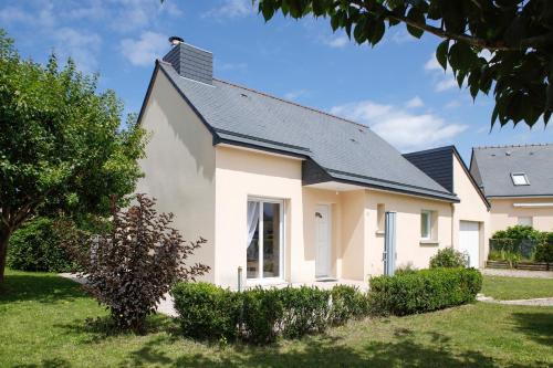 Pleherel-Plage-Vieux-Bourg House | La Charline - Maison avec jardin près de la plage