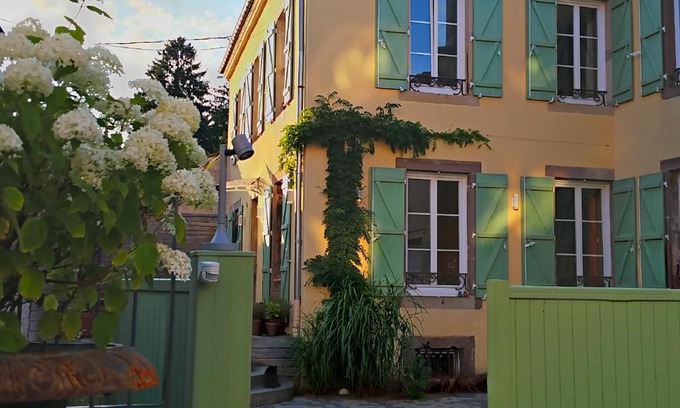 Remiremont Bed & Breakfast | La Chouette Maison - Chambres d'hôtes et Gîte en Ville
