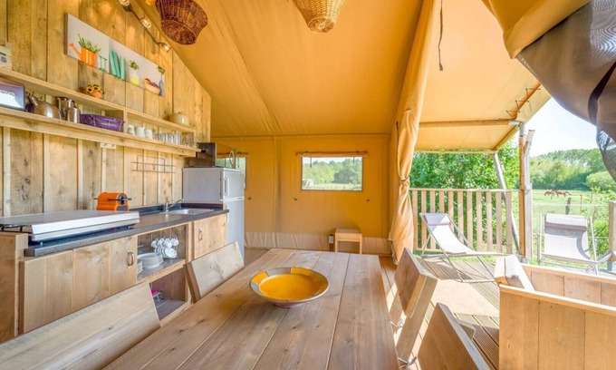 Saires Ski Chalet | "La Clairière" safari lodge tent