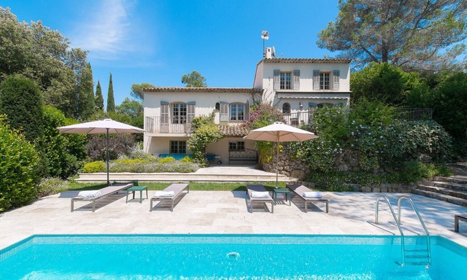 Valbonne Villa | La Clairiere
