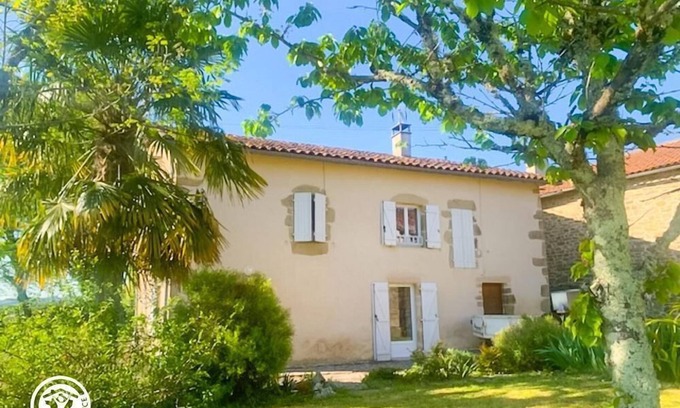 Viazac House | La Classe - VIAZAC - Gîte