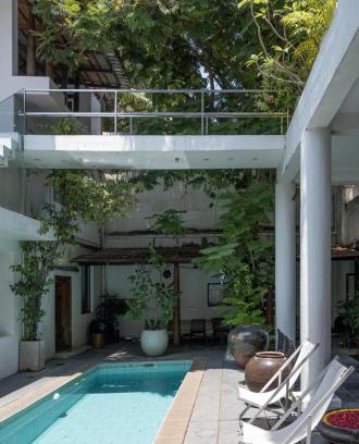 White Town Bed & Breakfast | La Closerie - Bay of Bengal