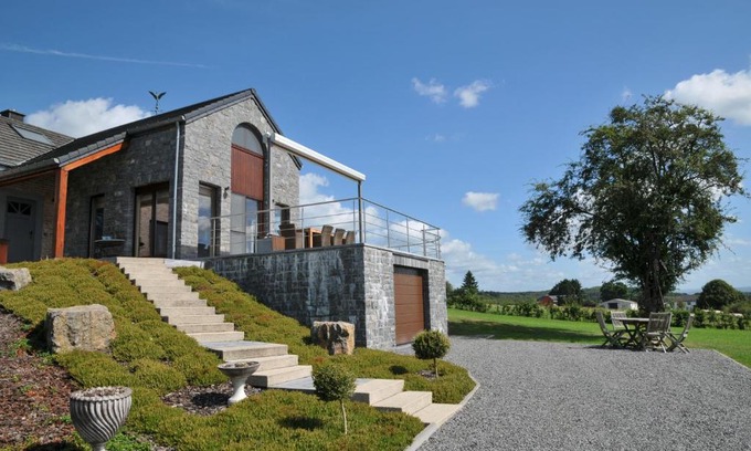 Somme-Leuze House | La Coline