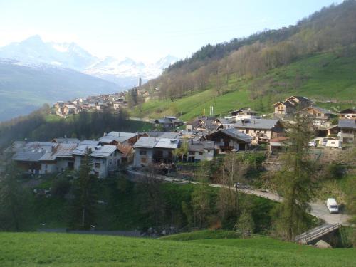 Nancroit Apartment | La Combe de Moulin