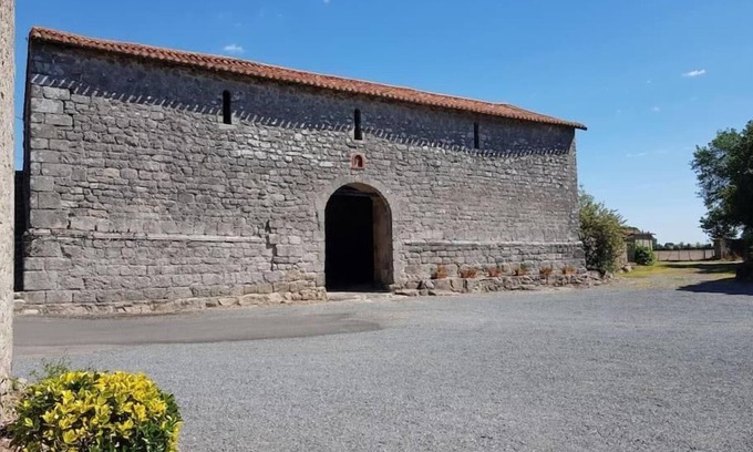 Mauleon House | La Commanderie maison 4 personnes 10 kms Puy du Fou
