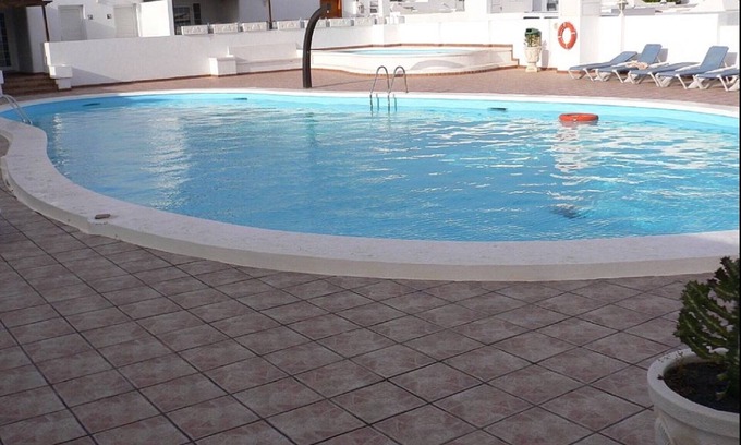 Arrecife House | La Concha beach. 2 bedroom wifi jacuzzi and communal pools