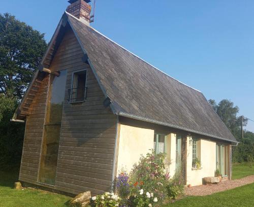 Drucourt House | La Contrebasse