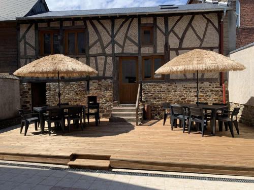 Forges-les-Eaux House | La cour Royale