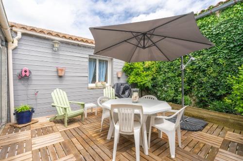 Marennes House | La dame de nage