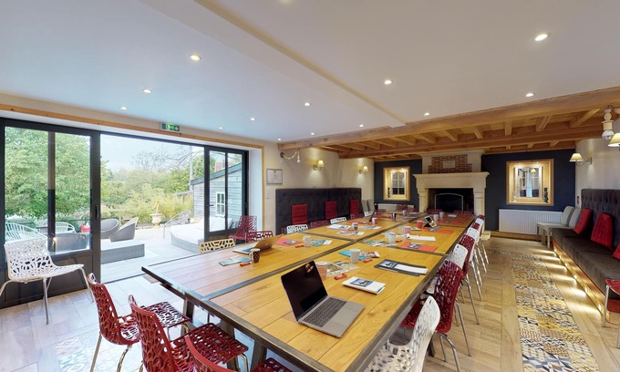 Valognes House | La Duckfly, 8 bedrooms, 7 bathrooms, SPA, SAUNA, billiards, garden, 15 min sea