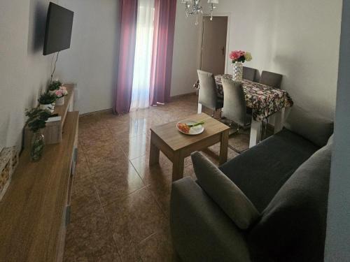Almodovar del Rio Apartment | La encantá