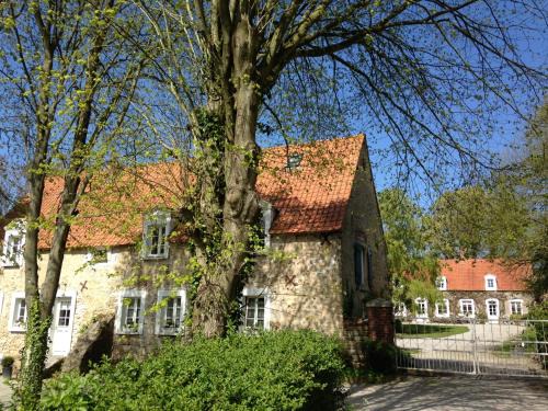 Leubringhen Bed & Breakfast | La Ferme Du Dizacre