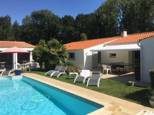 Challans Bed & Breakfast | La Ferme du Preneau