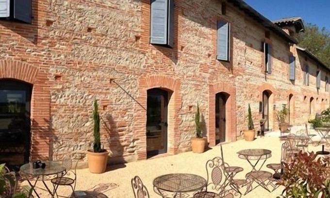 Calmont House | La Ferme O Délices