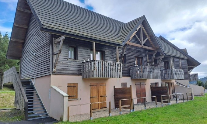 Besse-et-Saint-Anastaise Apartment | La Foliven - App 4/6 p. de 37 m² (37 m²)