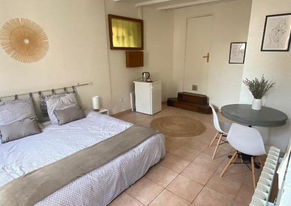 Vinsobres Hotel | La Fontaine de Vinsobres
