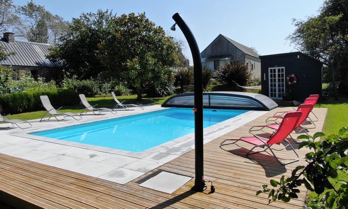 Saint-Nicolas-de-Pierrepont Cottage | La Ferme de l’Eglise - heated pool, ponies, goats, sheep chickens, close beaches