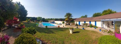 Neuville-de-Poitou House | La Galerne