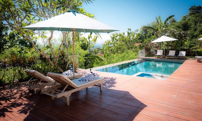 Mushroom Bay Hotel | La Gautch Bungalow