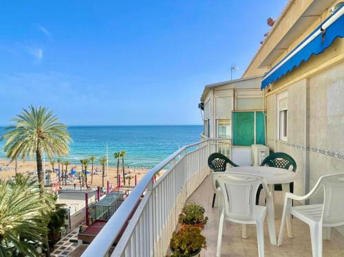 Benidorm Centro Apartment | La Gavina Levante Sea Views