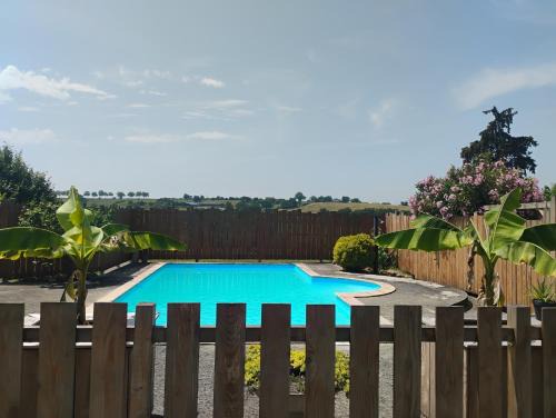 Verfeil Apartment | La glycine