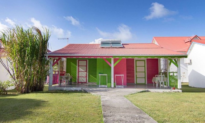Capesterre-de-Marie-Galante House | La Tourterelle Rose the Pink Dove no0915