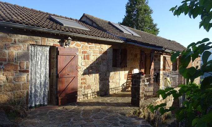 Saint-Pierre-Saint-Jean House | "la grange 1809" sleeps 6, private pool