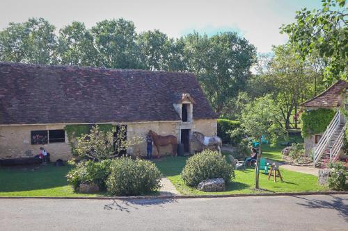 Saint-Germain House | La Grange Blanche