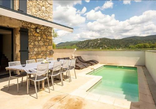 Vallon-Pont-d'Arc Villa | La Grange de Papy