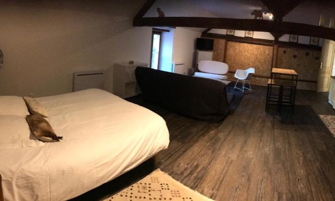 Sancoins Apartment | la grange du parc
