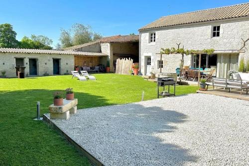 Saint-Medard-d'Aunis House | La Grange - Gîte de Prestige La Rochelle