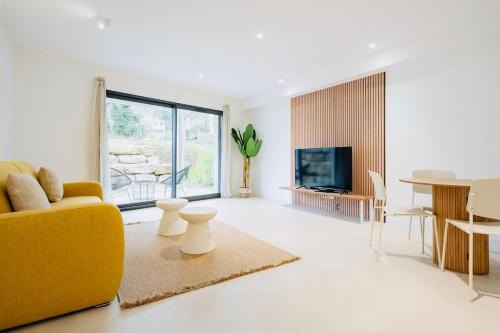 Thoiry Apartment | La Grange premium avec terrasse et parking