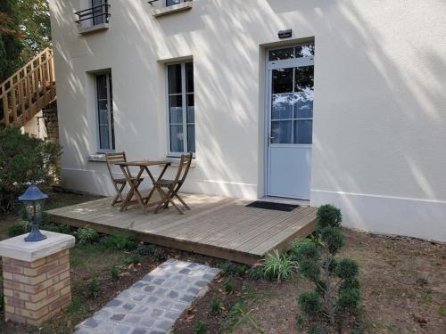 Saintes Apartment | La Grelauderie 2