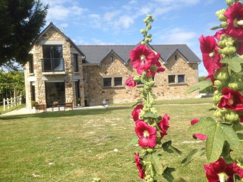 Beauvoir House | La Greve Saint Michel