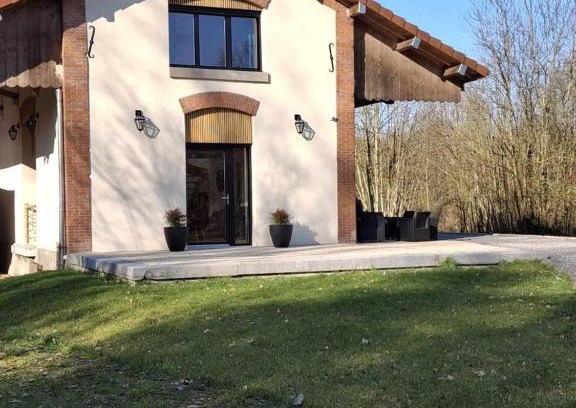 Rilly-sur-Aisne House | La hal'te verte