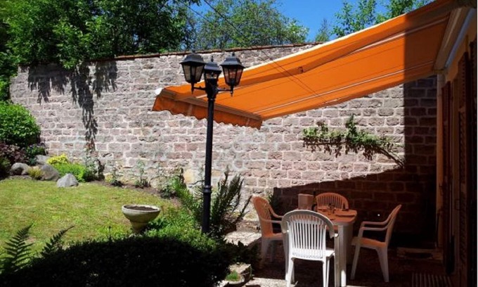 Chantraine House | LA HALTE des PRINCES - Beautiful private house with enclosed garden