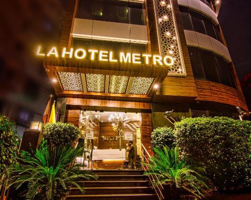 Kurla West Hotel | La Hotel Metro near BKC