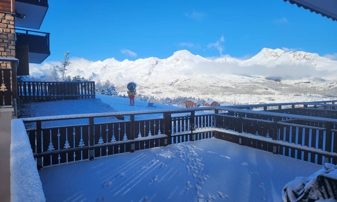 Le Devoluy Apartment | La Joue du Loup- Apt 4/6 pers -Terrace with ski slope access- Eden des Cimes