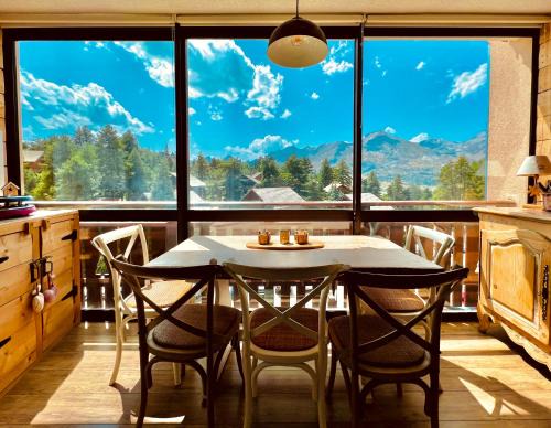 La Joue du Loup Apartment | La joue du loup, aux pieds des pistes et vue sur montagnes