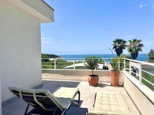Utjeha Apartment | La Laguna Rooftop Apartment 50 m from the beach