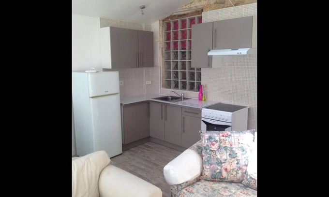 Saint-Jean-d'Angely Apartment | La Laverie - nice apartment ground floor