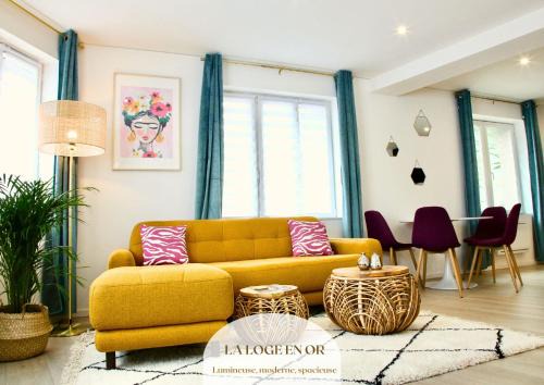 Lens Apartment | La Loge en Or - Parking public - Triplex - Proche centre et autoroute