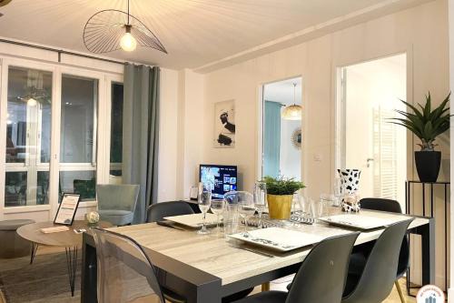 Quartier du chateau Apartment | La Loggia - Superbe T3 - Confort - Hypercentre