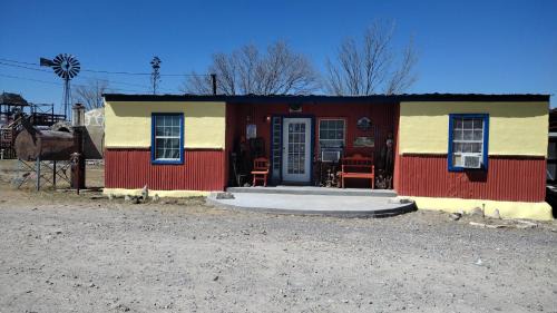 Marathon House | La Loma del Chivo Llc - The Spirit room