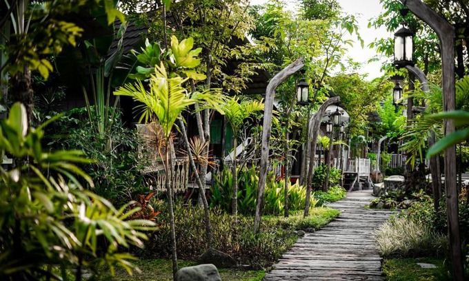Mlati Resort | La Luna Resort Yogyakarta