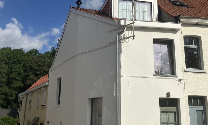 Sint-Pieters-Woluwe House | La Maison des Sources