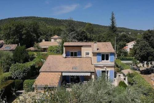 Gareoult Villa | La Maison Bleue